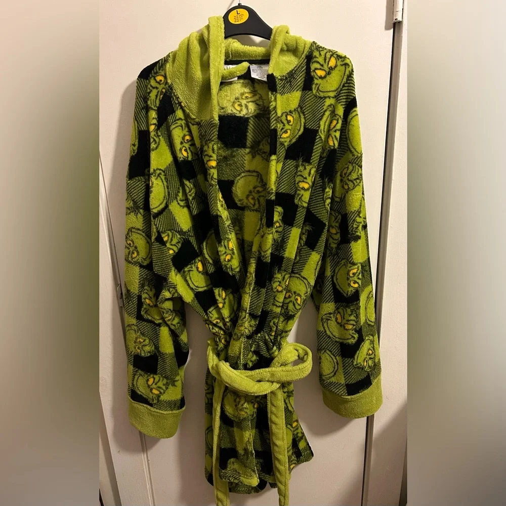 The Grinch Robe - Picture 1 of 3